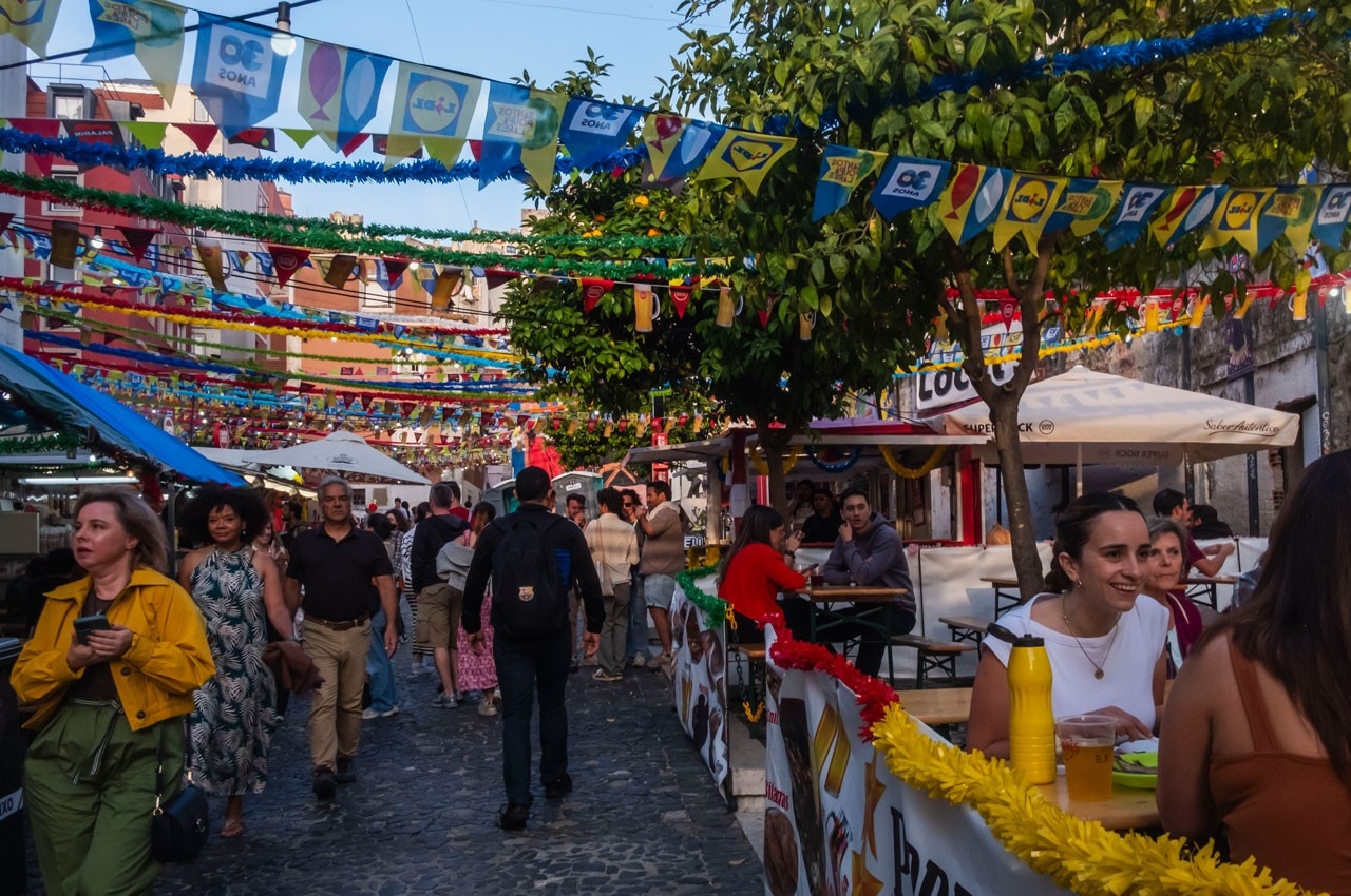 Arraiais de Lisboa menina, moça, requintada e até vegetariana
