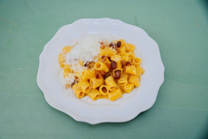 A afamada carbonara do Tua Madre, motivo de romarias