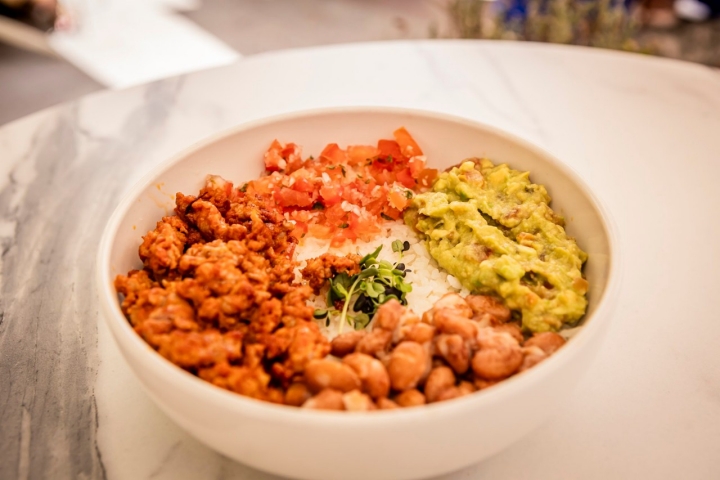 Sorprende el 'poke bowl' con picadillo