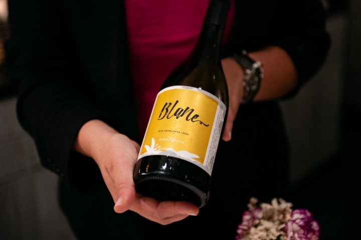 Botella de vino.