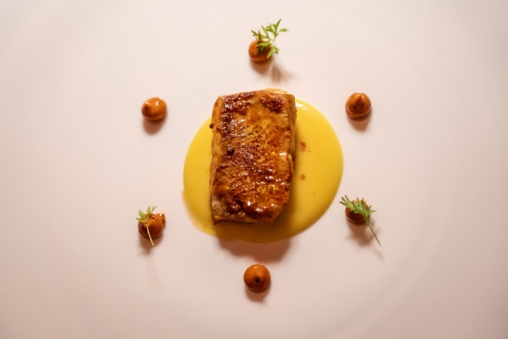 Can Simoneta salmonete plato