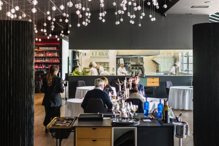 Sala del restaurante Taller Arzuaga (Valladolid).