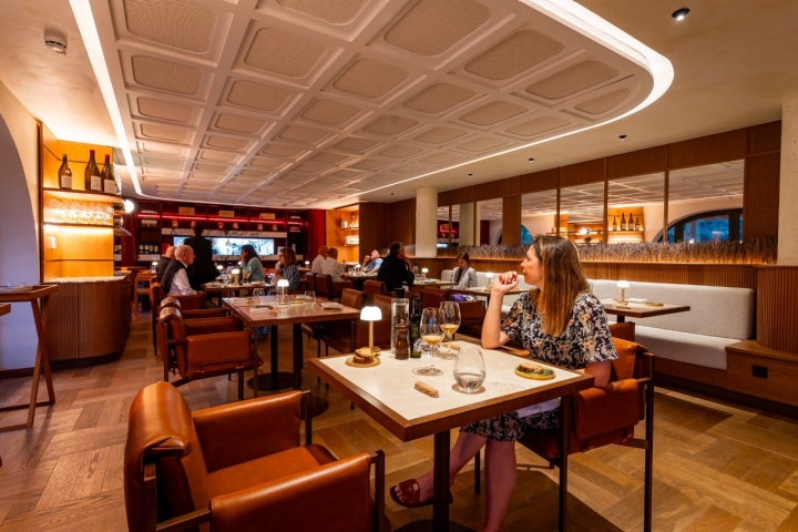 El cuidado estilismo de 'Vinum' transmite una singular calidez al comensal