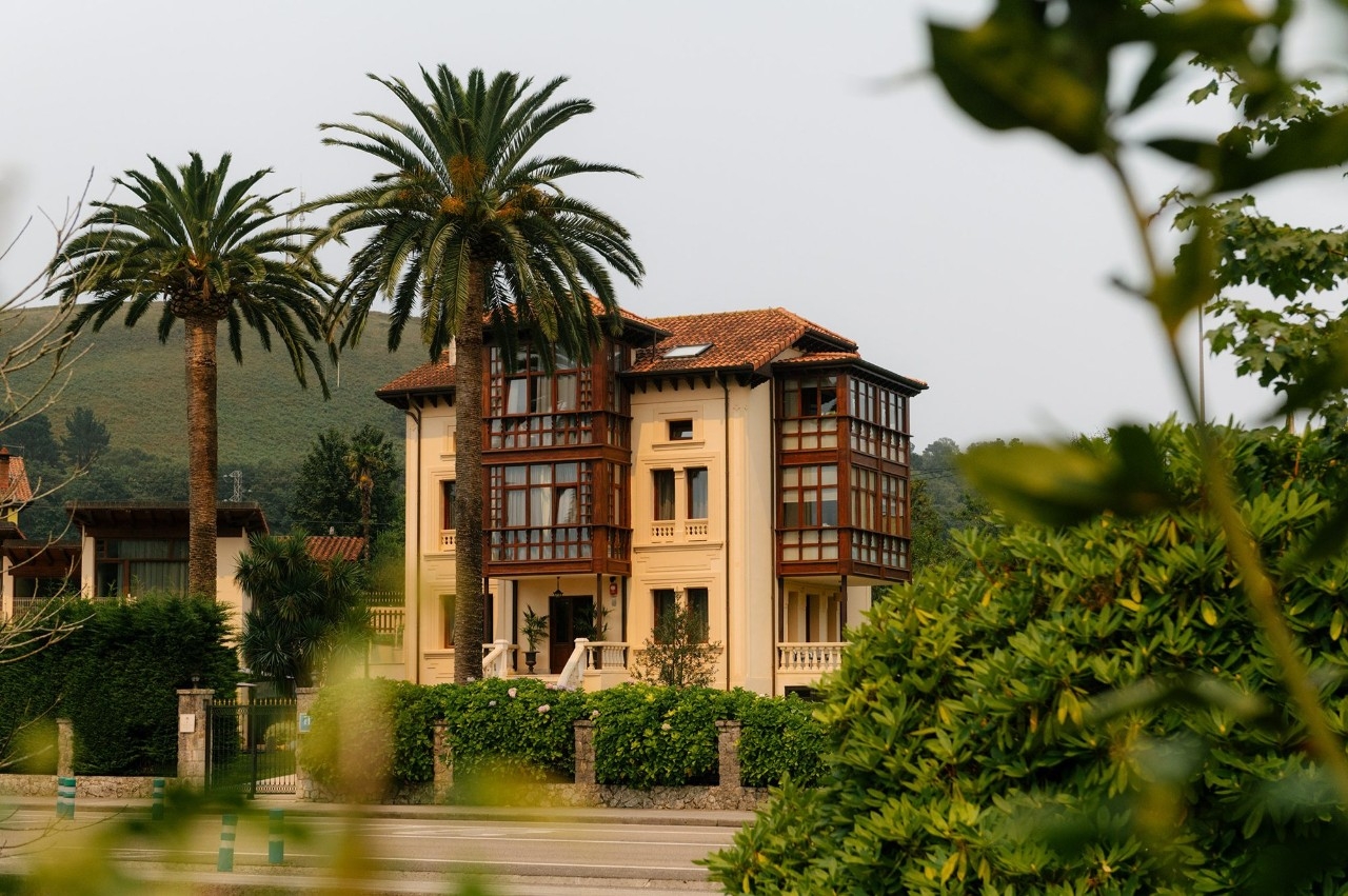 Indiana Hotel apertura