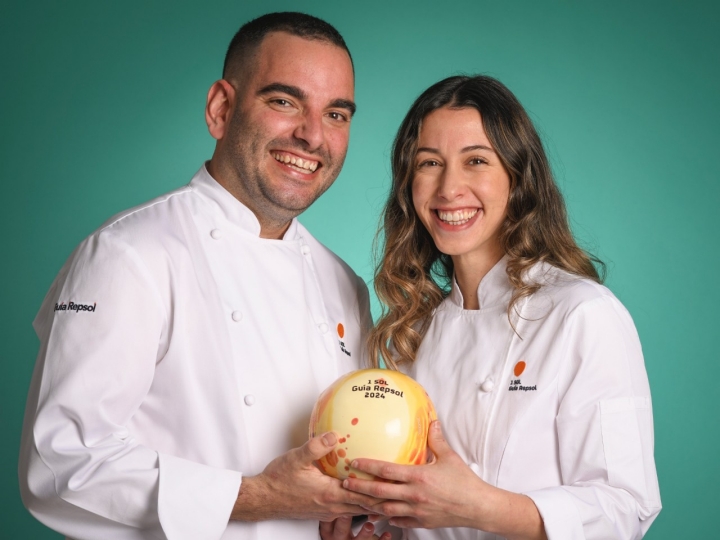 Arturo Perea y Laura García