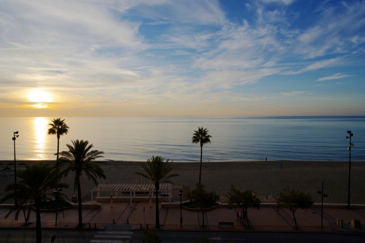 Atardecer en la playa de Torreblanca, en Fuengirola.