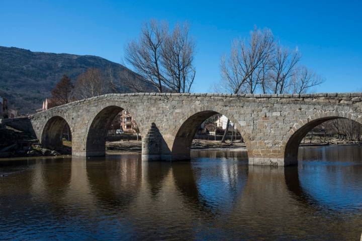 Puente Navaluenga