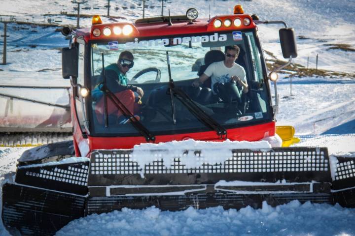 Actividades en Sierra Nevada (Granada): pisando nieve