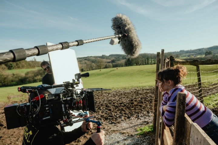 Lucía Caraballo es la sobrina de Antón.