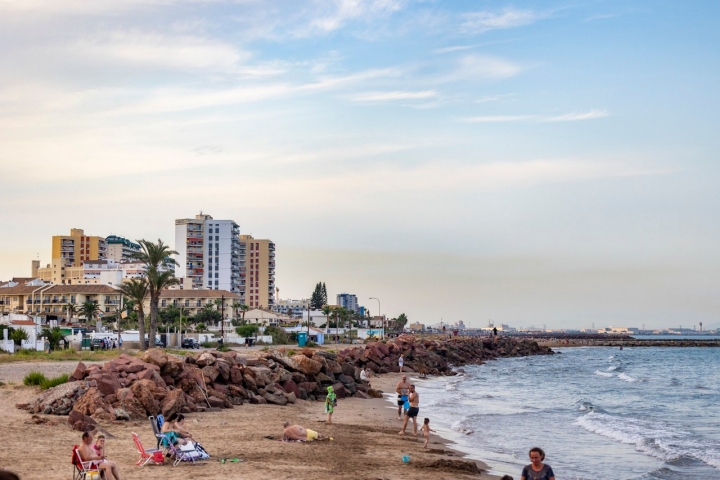 El Puig Santa María playa gente